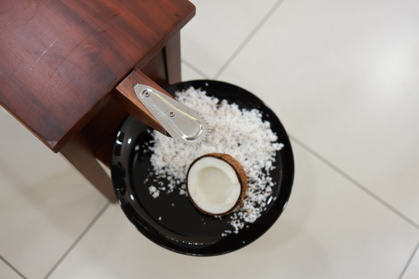 Stool Coconut Scrapper